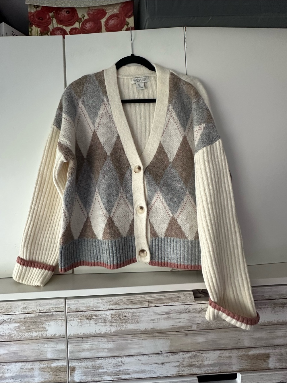 🤍 Rachel Zoe Argyle Cardigan Large Cream Gray Taupe Pink NWOT
